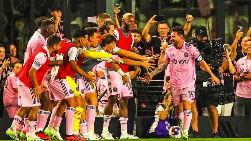 Giải bóng đá Nhà nghề Mỹ diễn ra sôi động